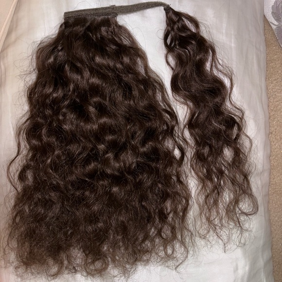 16”Medium Brown Luxy Hair Ponytail Extension. - Picture 4 of 4